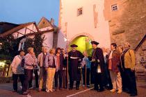 Nachtwaechter-Fuehrung_front_line